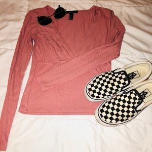 Super cute cropped Forever tee